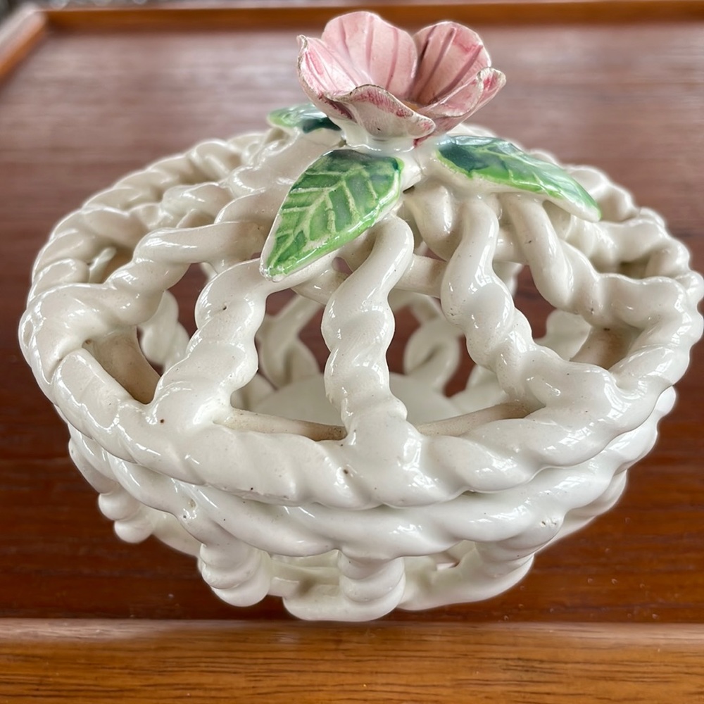VTG Rope Porcelain Trinket Basket